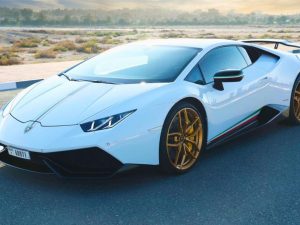 Rent Lamborghini Huracan
